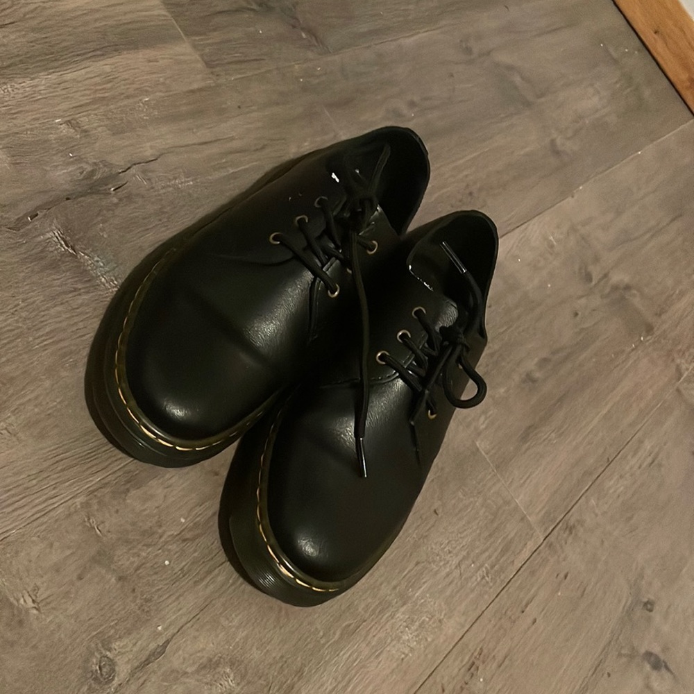 Doc marten dress shoes